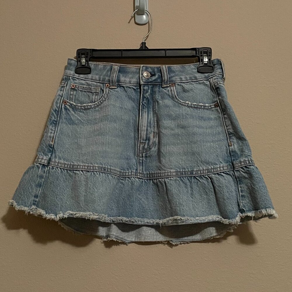 American Eagle, Size 2, 80s Style Jean Mini Skirt
